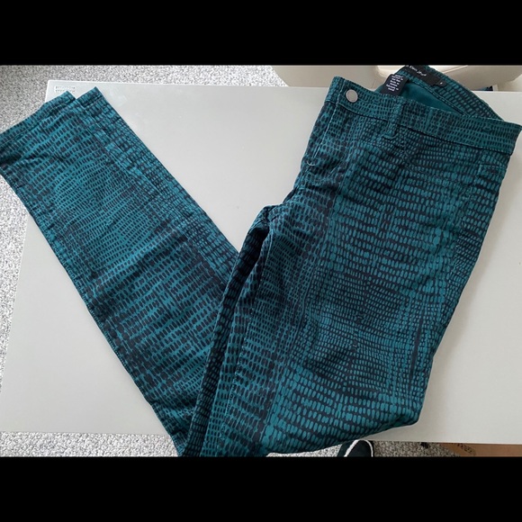 CALVIN KLEIN PATTERNED DENIMS - Picture 4 of 11